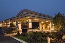 Eden Resort Inn & Suites - Lancaster, PA