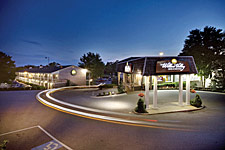 Willow Valley Inn & Suites - Lancaster County Hotel & Restaurant