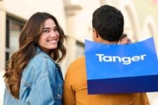 Tanger Lancaster